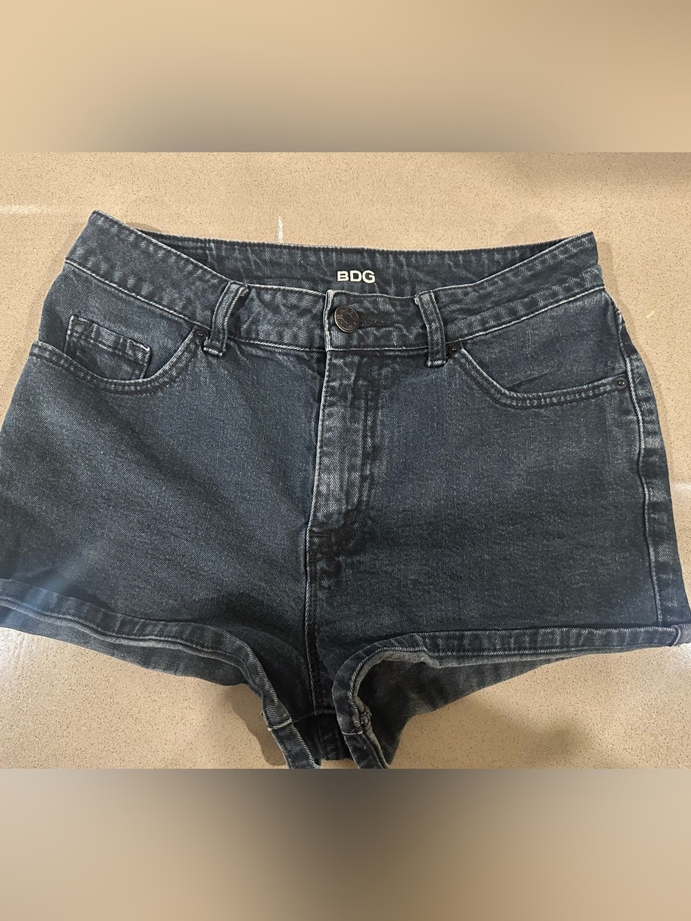 Urban Outfitters BDG High Rise Erin 5 Pocket Shortie Black Denim Shorts 29W